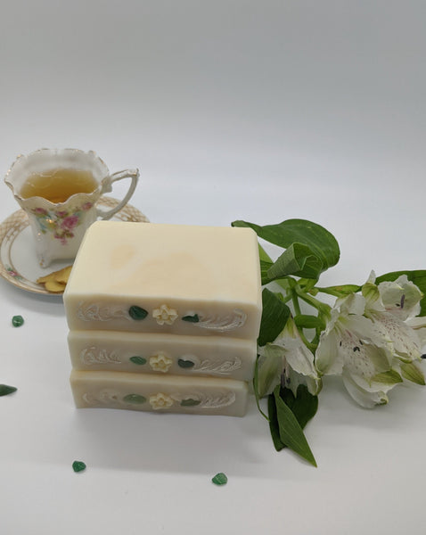 White Tea & Aventurine Artisan Soap